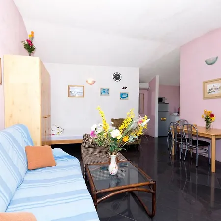 Appartement In Old Town, Two & One